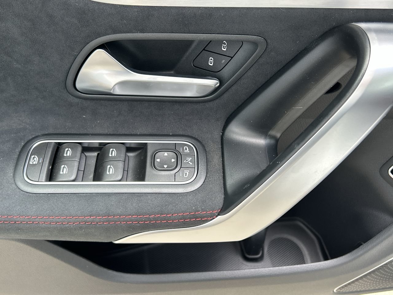New 2023 Polar White Mercedes-Benz CLA 45 4MATIC image 23