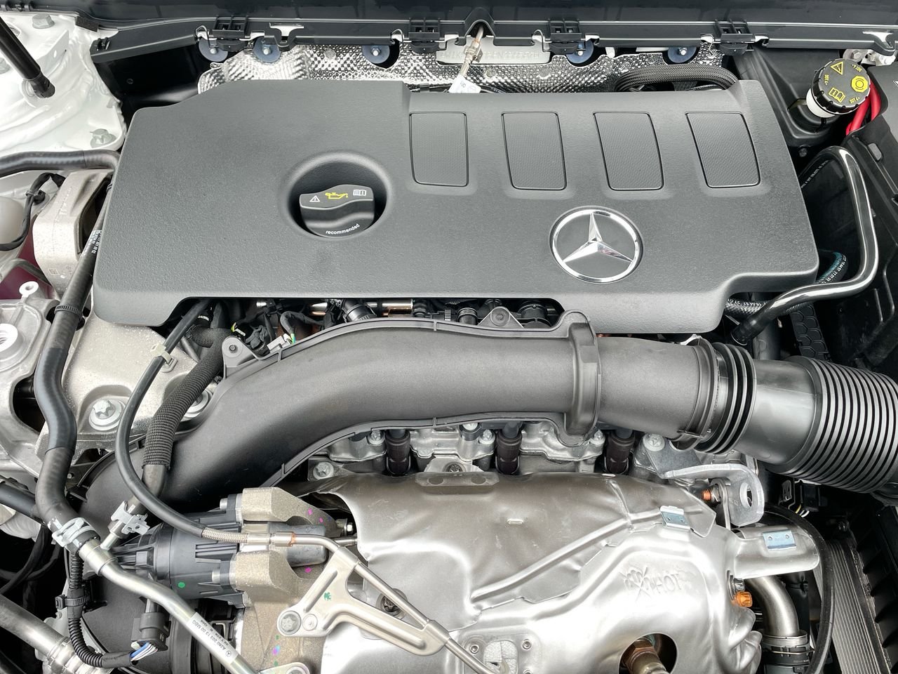 Used 2023 Polar White Mercedes-Benz 4MATIC Coupe image 34