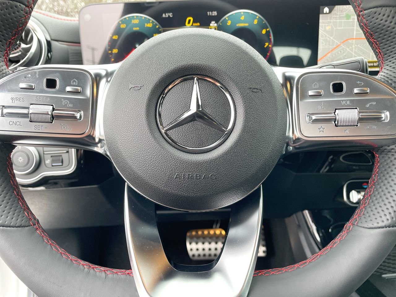Used 2023 Polar White Mercedes-Benz 4MATIC Coupe image 22