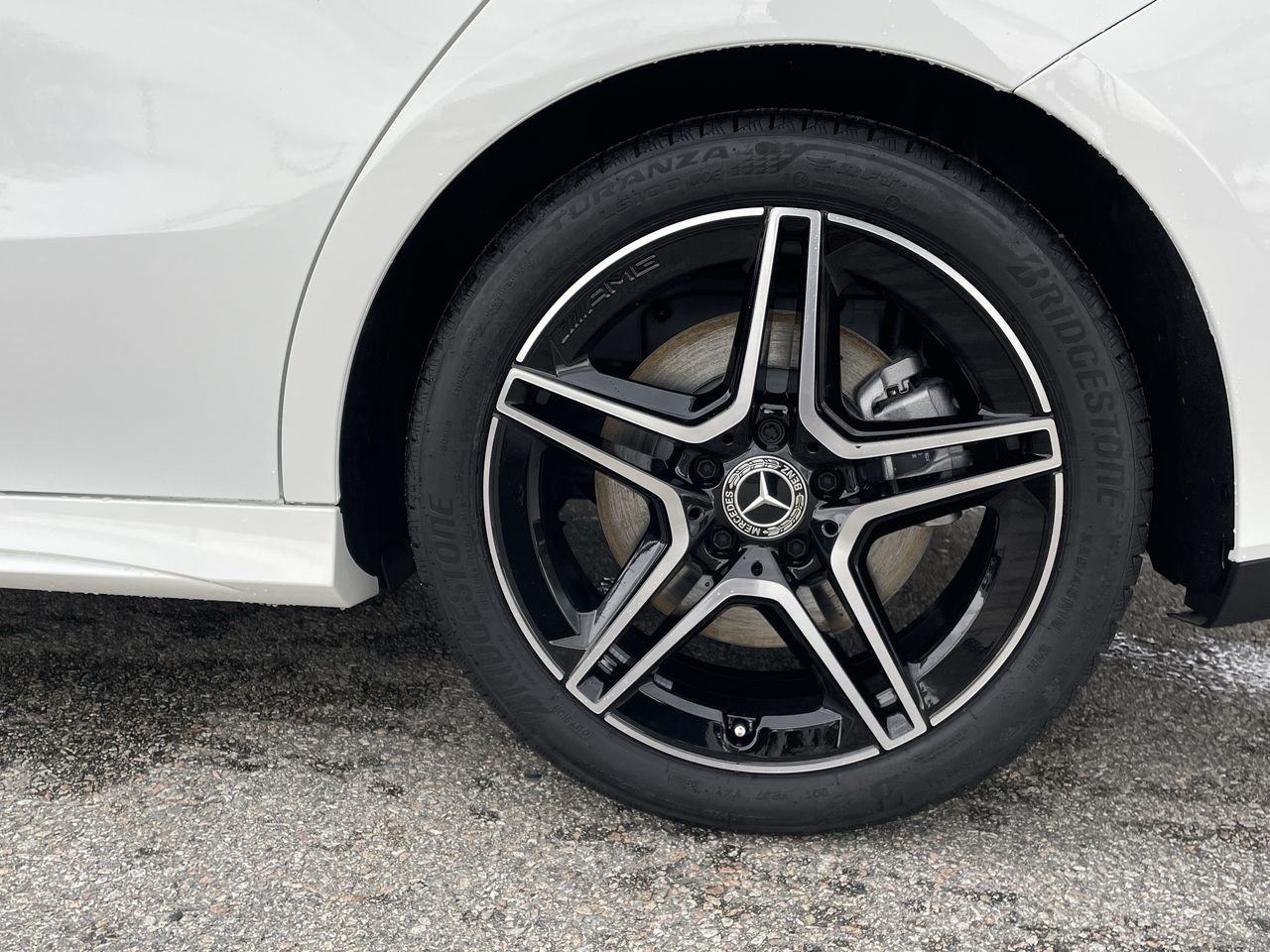 Used 2023 Polar White Mercedes-Benz 4MATIC Coupe image 18