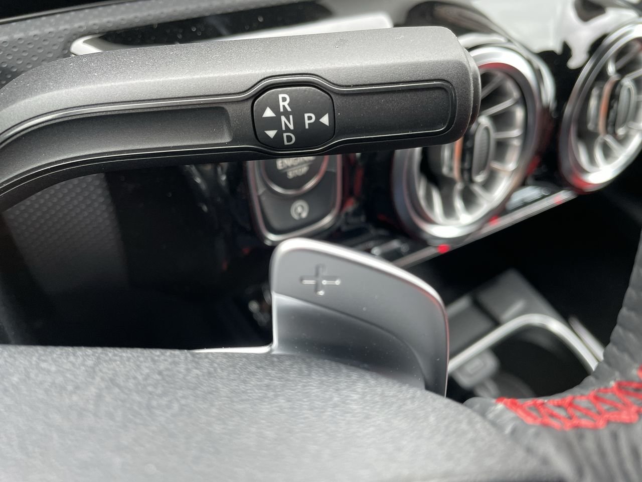 Used 2023 Polar White Mercedes-Benz 4MATIC Coupe image 28