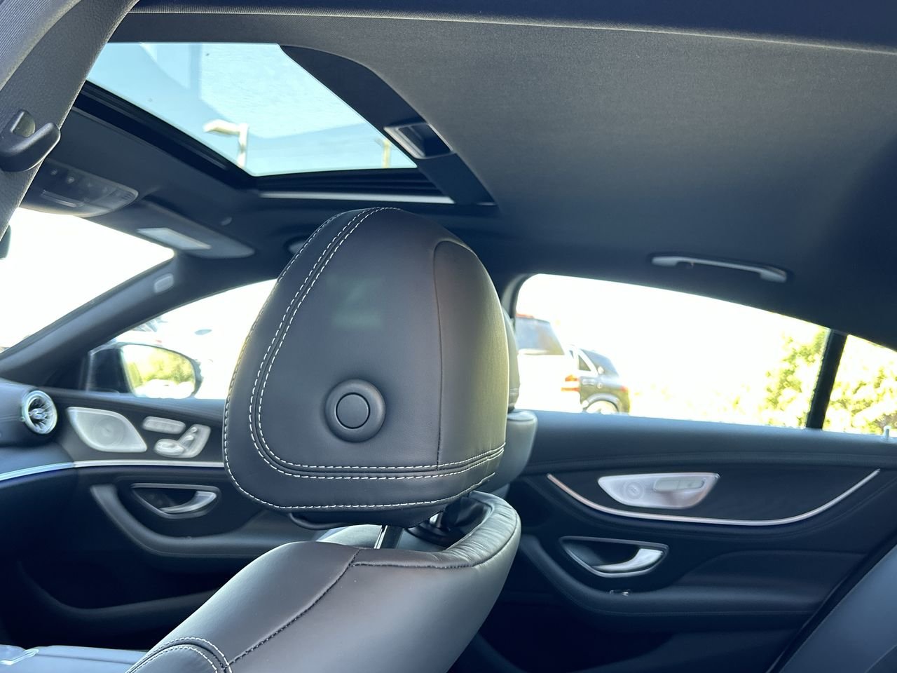 New 2023 Polar White Mercedes-Benz AMG 53 4MATIC+ image 32