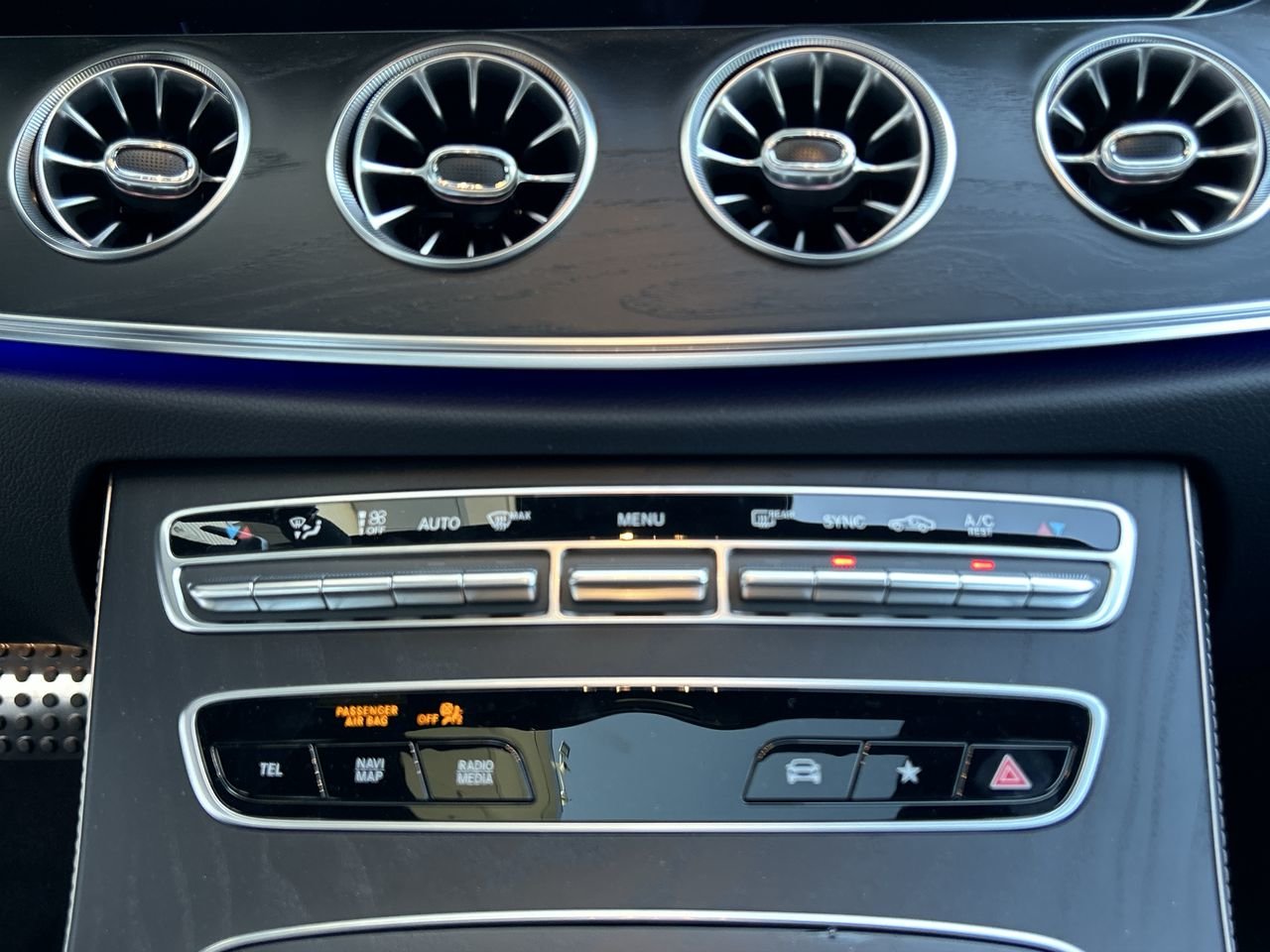 New 2023 Polar White Mercedes-Benz AMG 53 4MATIC+ image 29