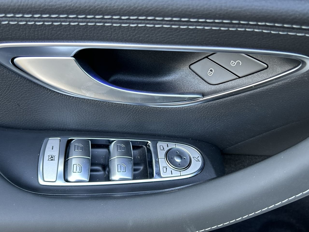 New 2023 Polar White Mercedes-Benz AMG 53 4MATIC+ image 23