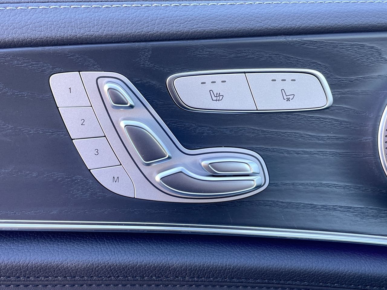 New 2023 Graphite Grey Metallic Mercedes-Benz E 53 4MATIC+ image 22