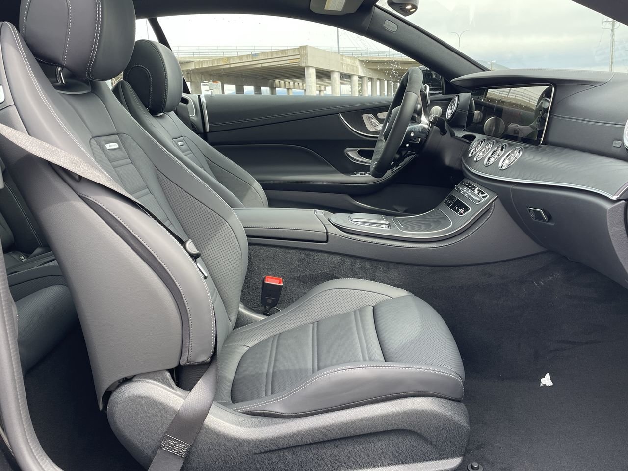 New 2023 Obsidian Black Metallic Mercedes-Benz AMG E 53 4MATIC+ image 34