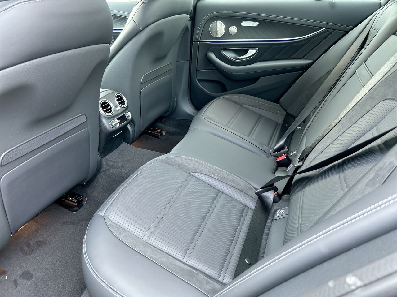 New 2023 Obsidian Black Metallic Mercedes-Benz E 53 4MATIC+ image 32