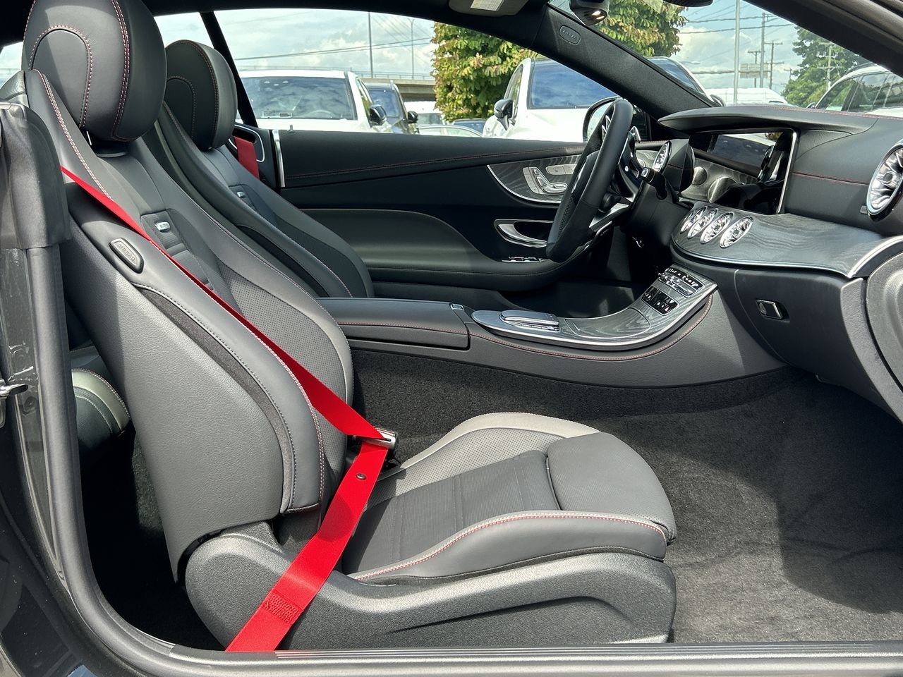 New 2023 Graphite Grey Metallic Mercedes-Benz AMG E 53 4MATIC+ image 34
