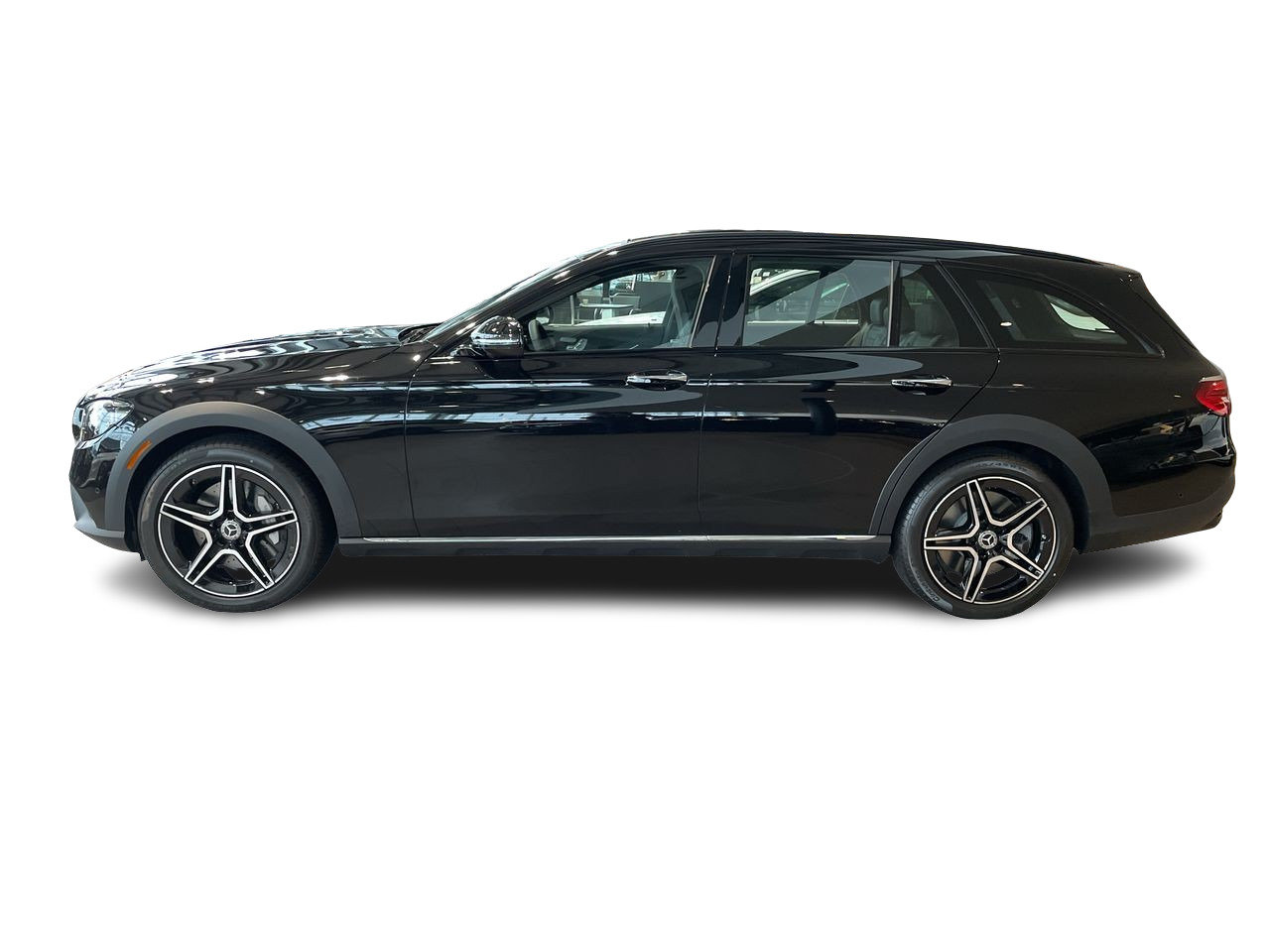 Used 2022 Obsidian Black Met Mercedes-Benz 4MATIC All-Terrain Wagon image 7