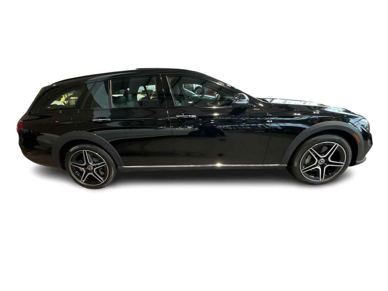 Used 2022 Obsidian Black Met Mercedes-Benz 4MATIC All-Terrain Wagon image 15