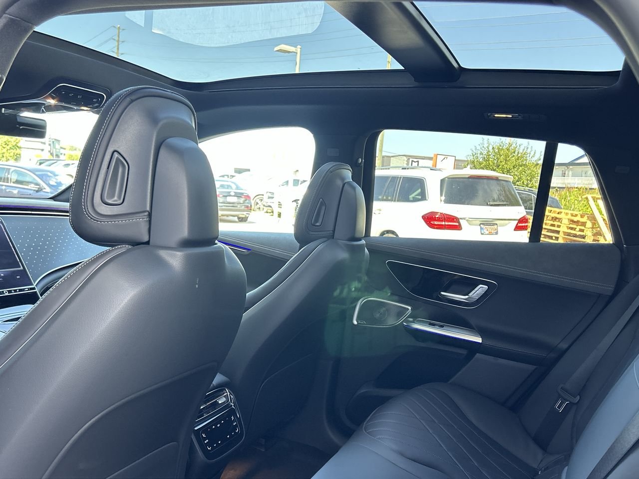 New 2023 Obsidian Black Metallic Mercedes-Benz EQE 350 4MATIC image 30