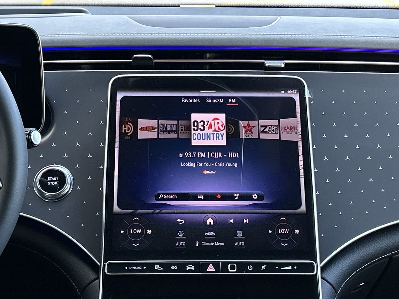 New 2023 Obsidian Black Metallic Mercedes-Benz EQE 350 4MATIC image 24