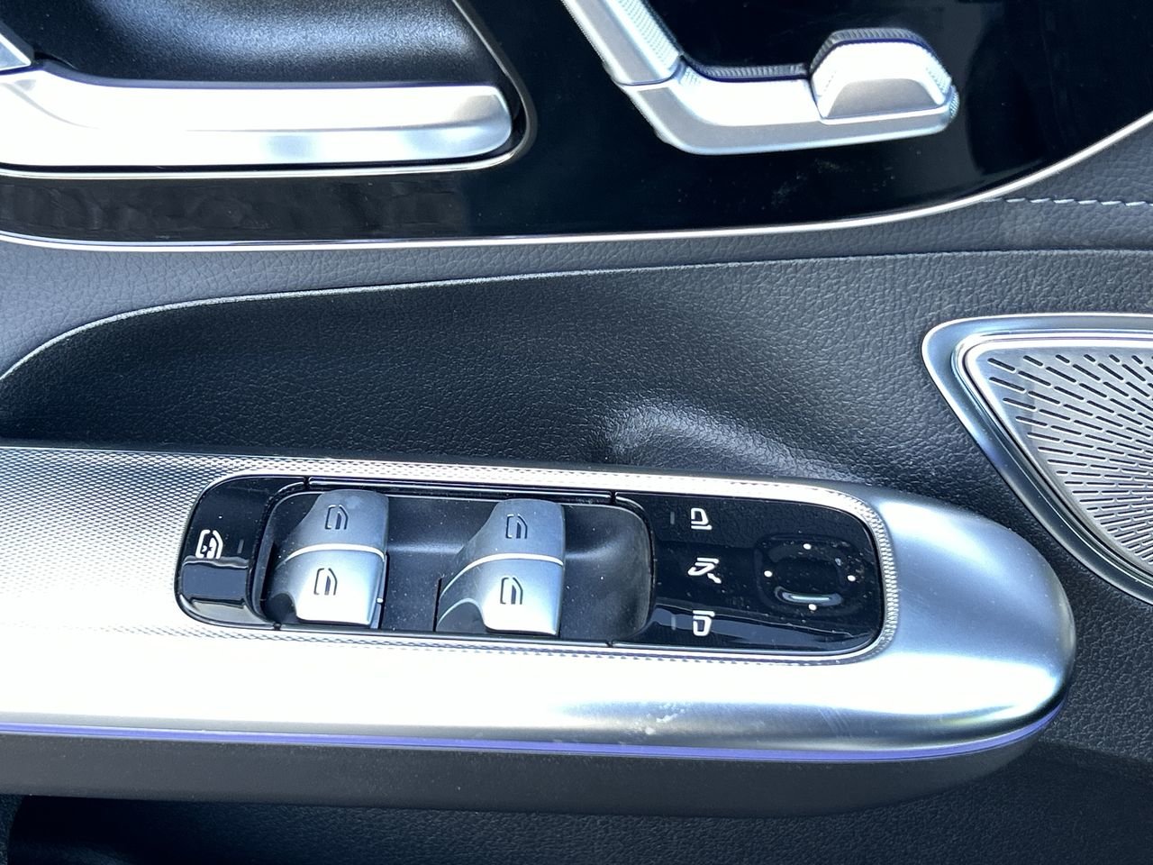 New 2023 Polar White Mercedes-Benz EQE 500 V4 image 22