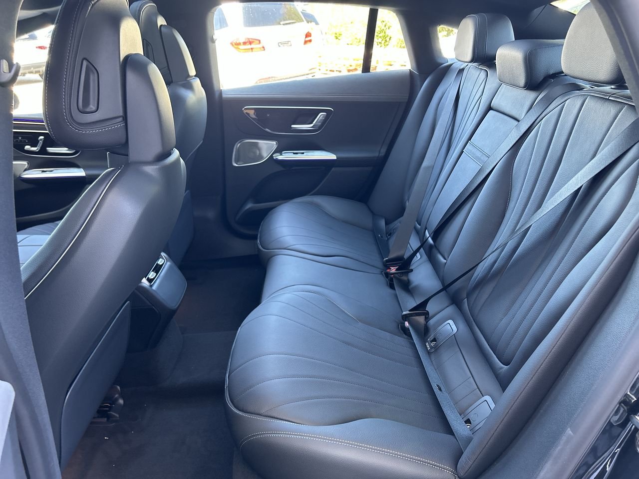 New 2023 Obsidian Black Metallic Mercedes-Benz EQE 350 V4 image 31