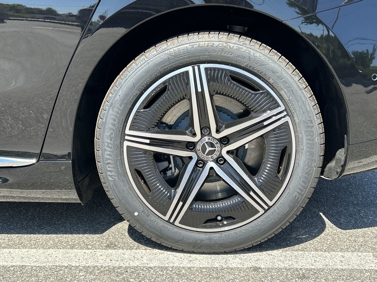 New 2023 Obsidian Black Metallic Mercedes-Benz EQE 350 V4 image 18