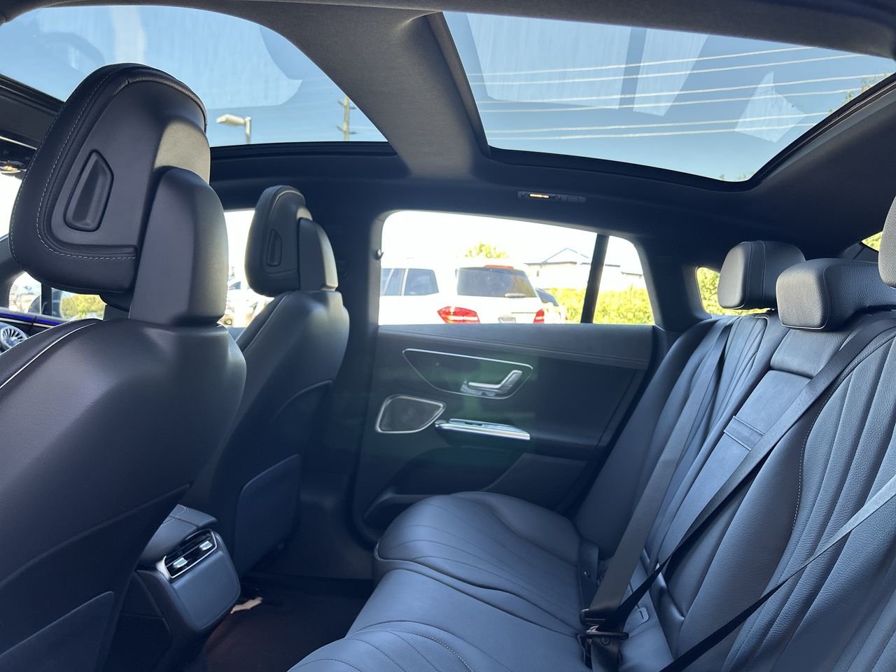 New 2023 Obsidian Black Metallic Mercedes-Benz EQE 350 V4 image 30