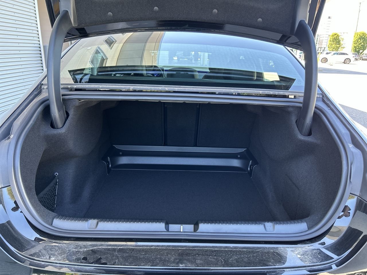 New 2023 Obsidian Black Metallic Mercedes-Benz EQE 350 V4 image 19