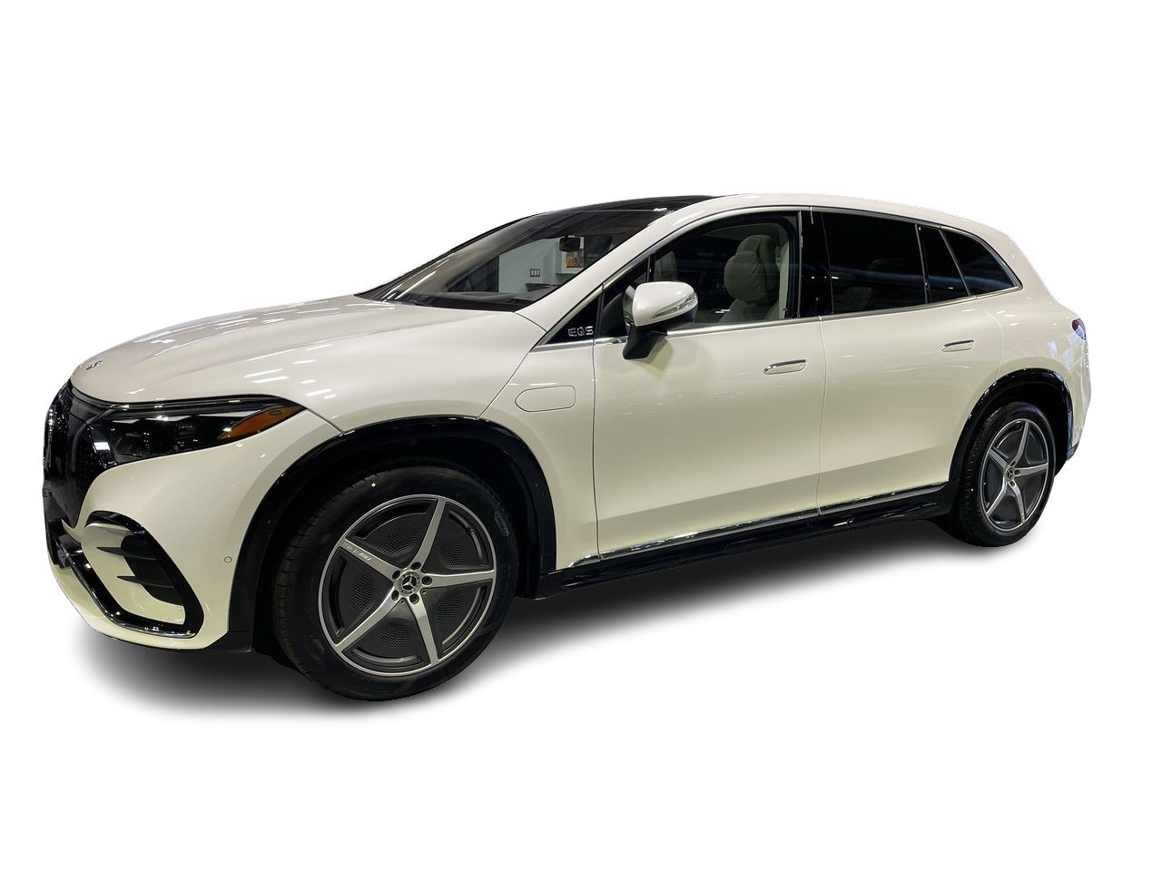 New 2023 MANUFAKTUR Diamond White Metallic Mercedes-Benz EQS 580 V4 image 6
