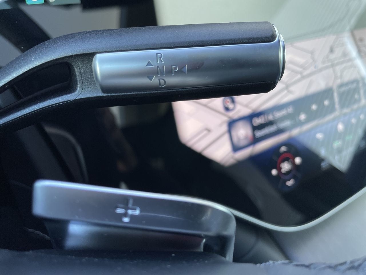 New 2023 Selenite Grey Metallic Mercedes-Benz EQS 580 4MATIC image 28