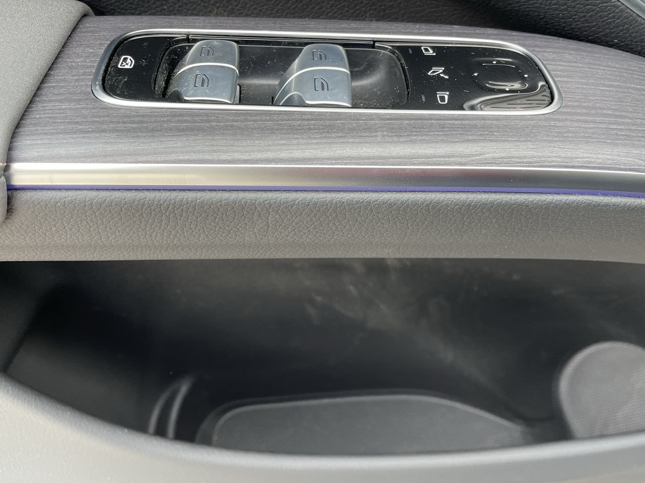 New 2023 Selenite Grey Metallic Mercedes-Benz EQS 450 4MATIC image 21