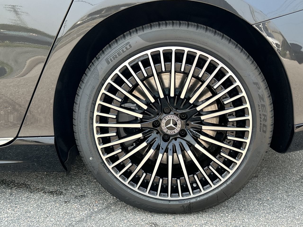 New 2023 Graphite Grey Metallic Mercedes-Benz EQS 450 V4 image 18