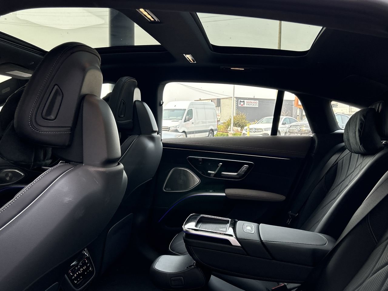 New 2023 Graphite Grey Metallic Mercedes-Benz EQS 450 V4 image 30