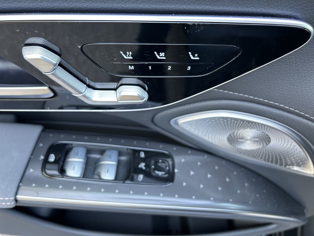 New 2023 Graphite Grey Metallic Mercedes-Benz EQS 450 V4 image 20