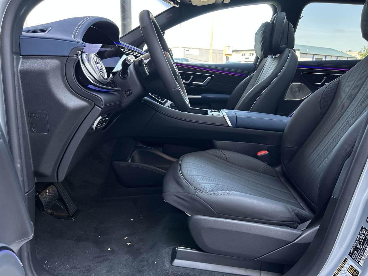 New 2023 High-Tech Silver Metallic Mercedes-Benz EQS 450 4MATIC image 19