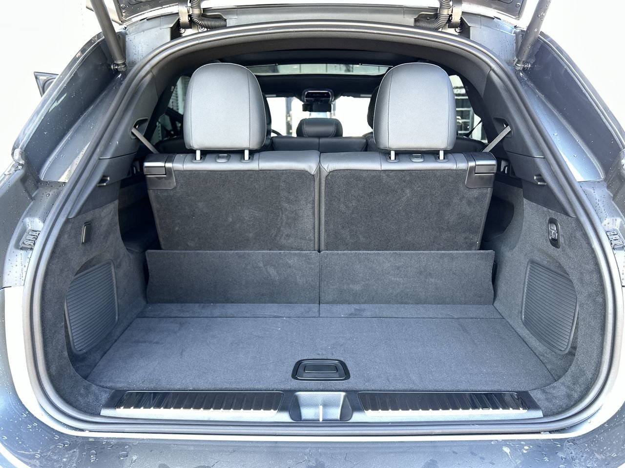 New 2023 Selenite Grey Metallic Mercedes-Benz EQS 450 4MATIC image 33