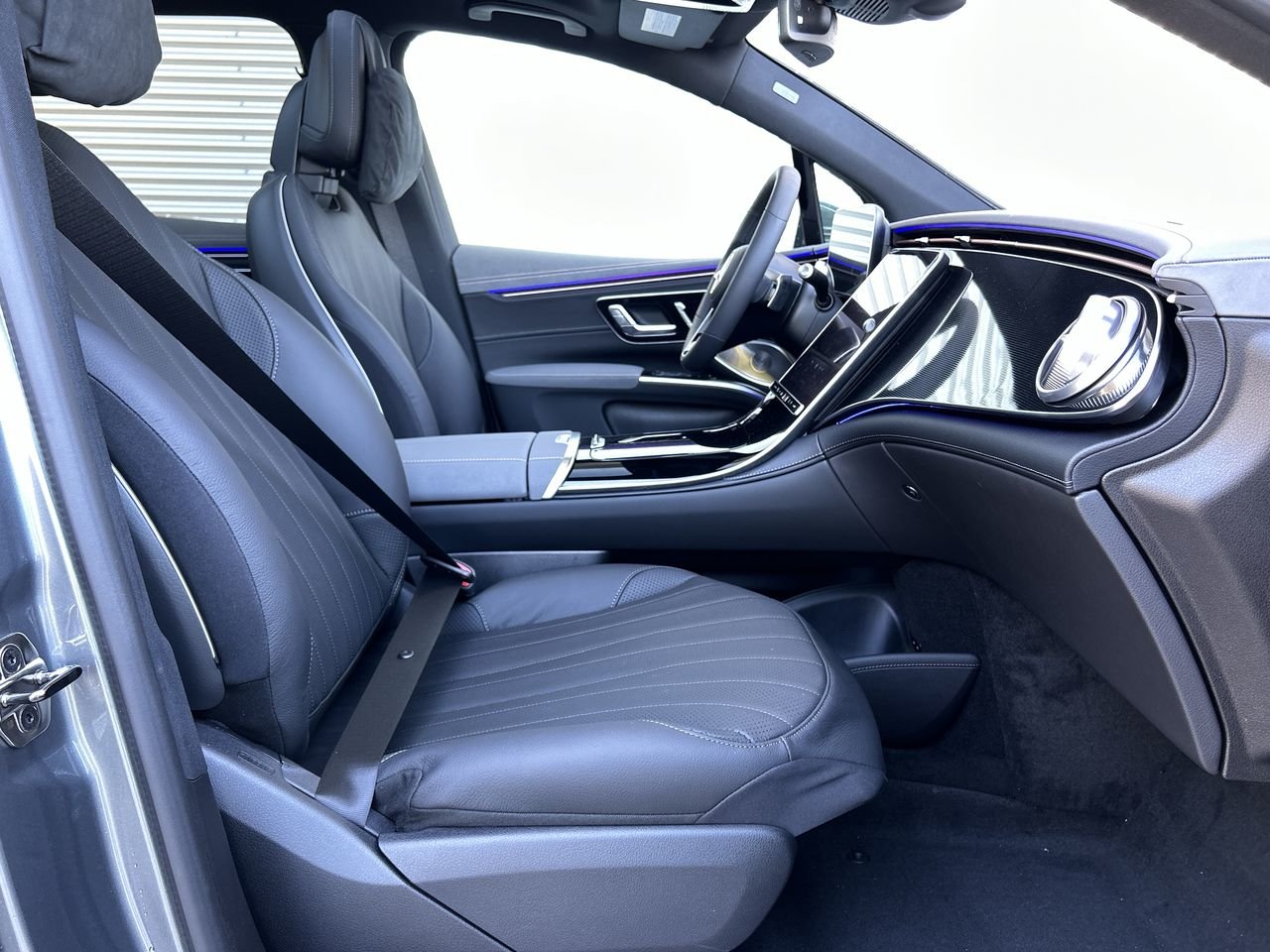 New 2023 Selenite Grey Metallic Mercedes-Benz EQS 450 4MATIC image 34
