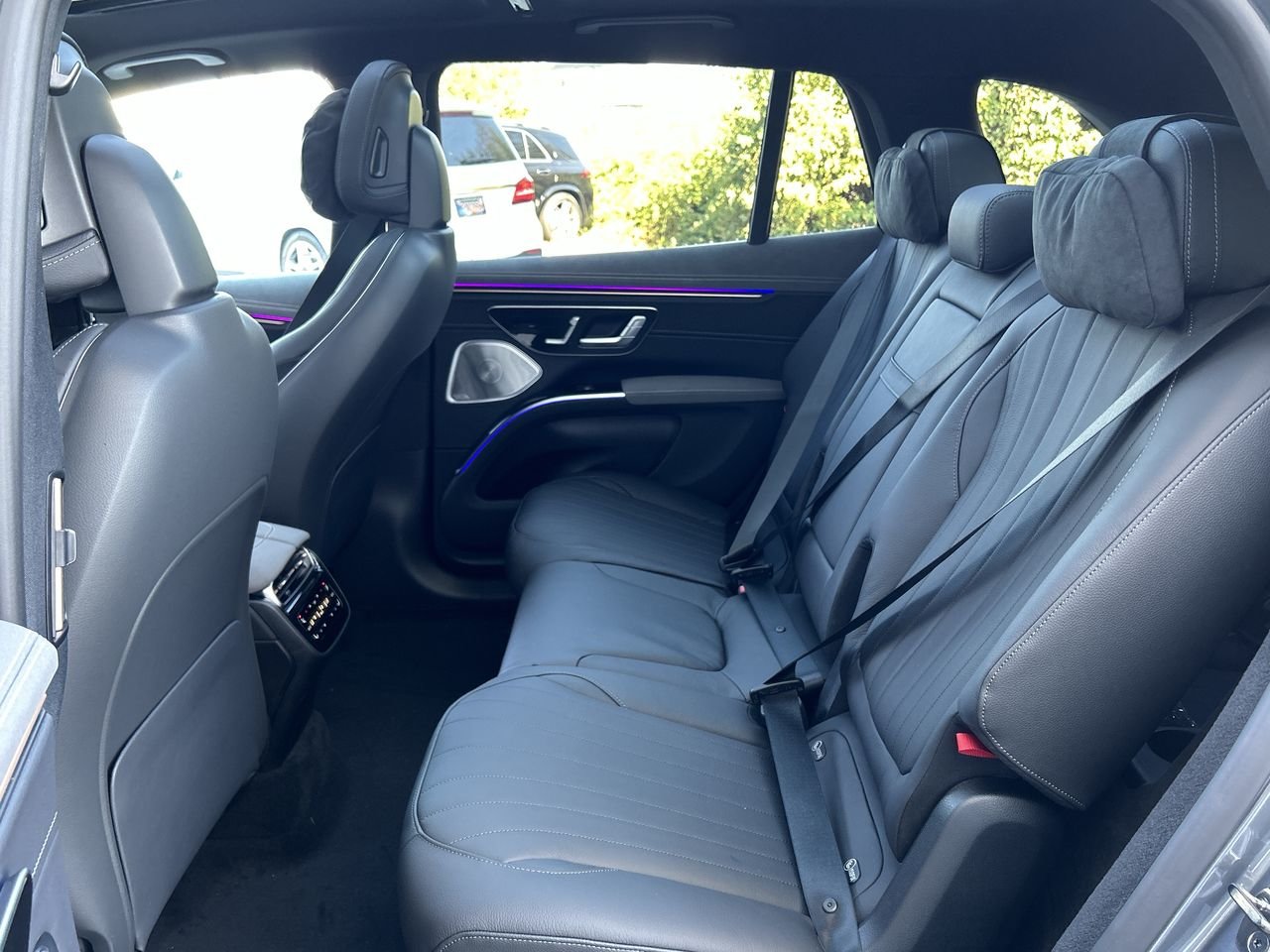 New 2023 Selenite Grey Metallic Mercedes-Benz EQS 450 4MATIC image 31