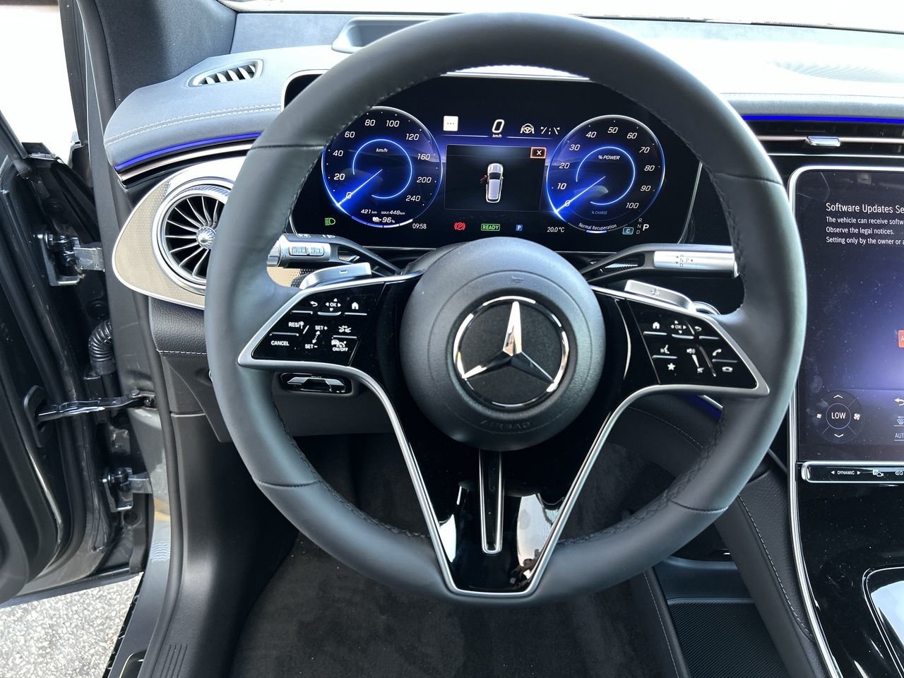 New 2023 Selenite Grey Metallic Mercedes-Benz EQS 450 4MATIC image 22