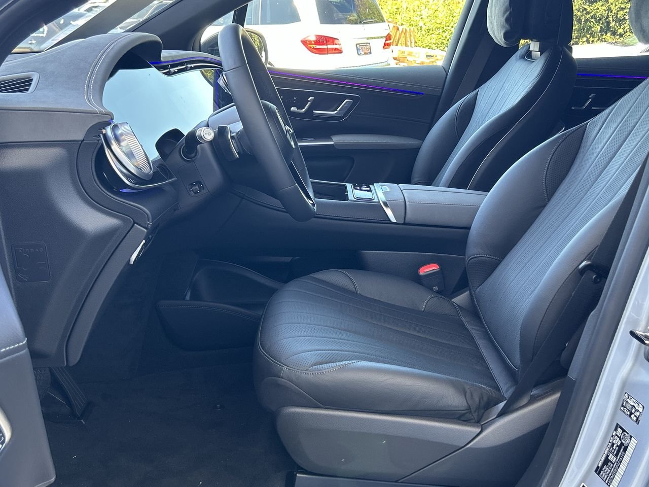 New 2023 High-Tech Silver Metallic Mercedes-Benz EQS 450 4MATIC image 19