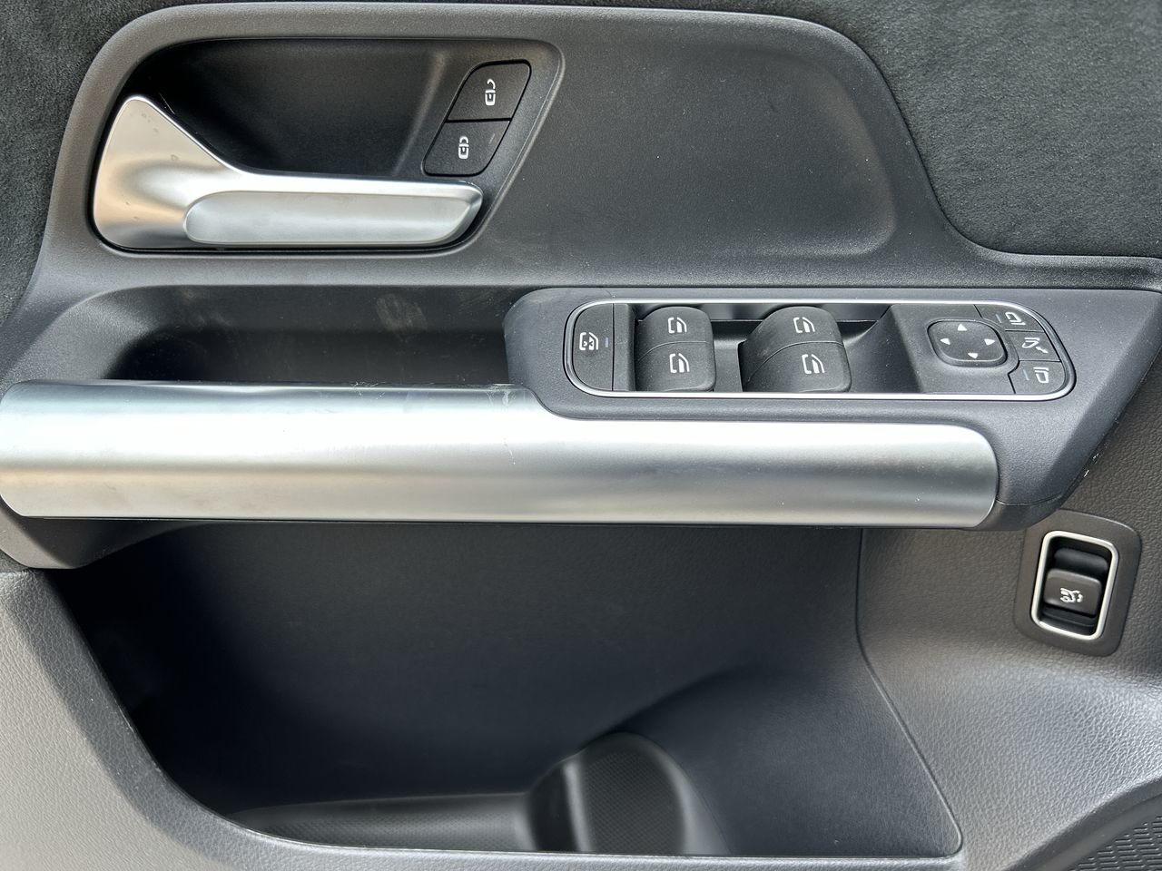 New 2023 Mountain Grey Mercedes-Benz 250 4MATIC image 22