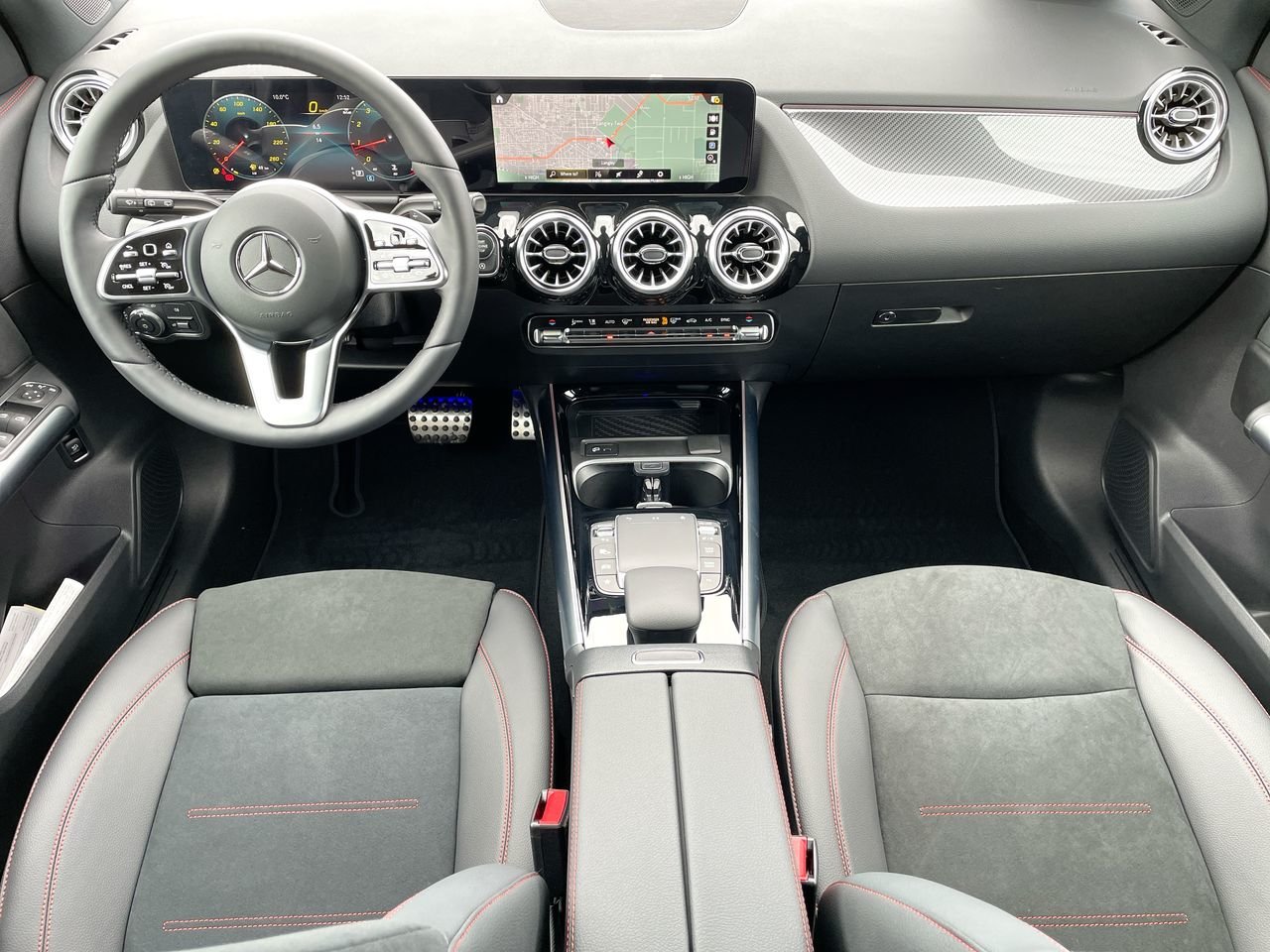 Used 2023 Polar White Mercedes-Benz 4MATIC SUV image 31