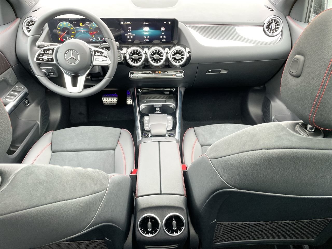 Used 2023 Cosmos Black Metallic Mercedes-Benz 4MATIC SUV image 29