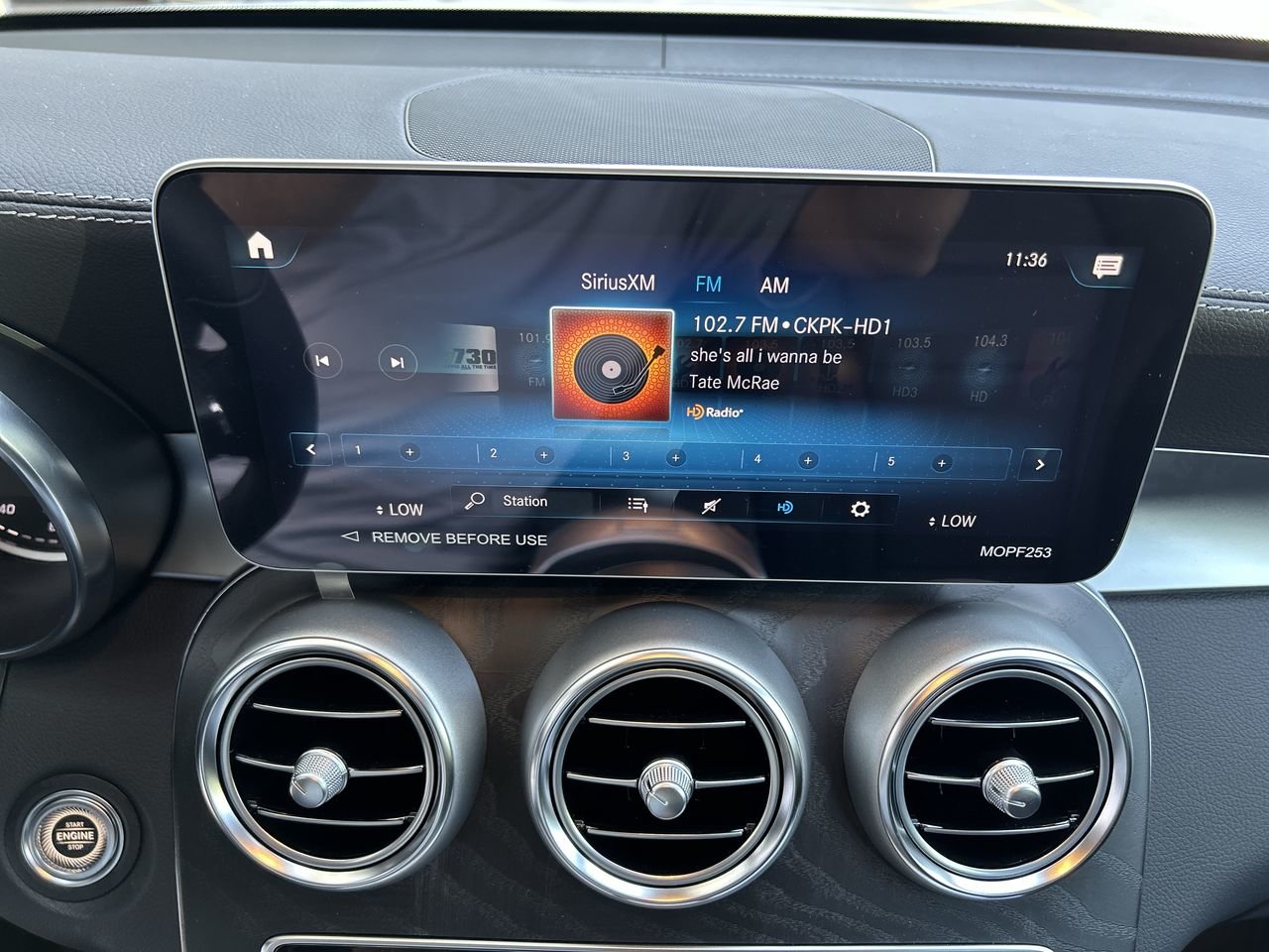 New 2023 Polar White Mercedes-Benz 300 4MATIC image 25