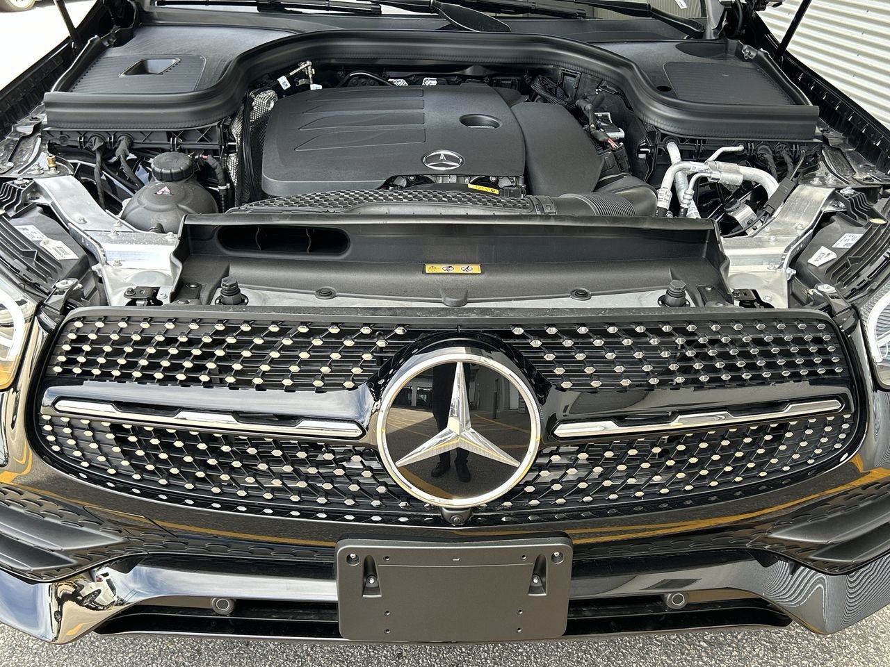 New 2023 Obsidian Black Mercedes-Benz 300 4MATIC image 19
