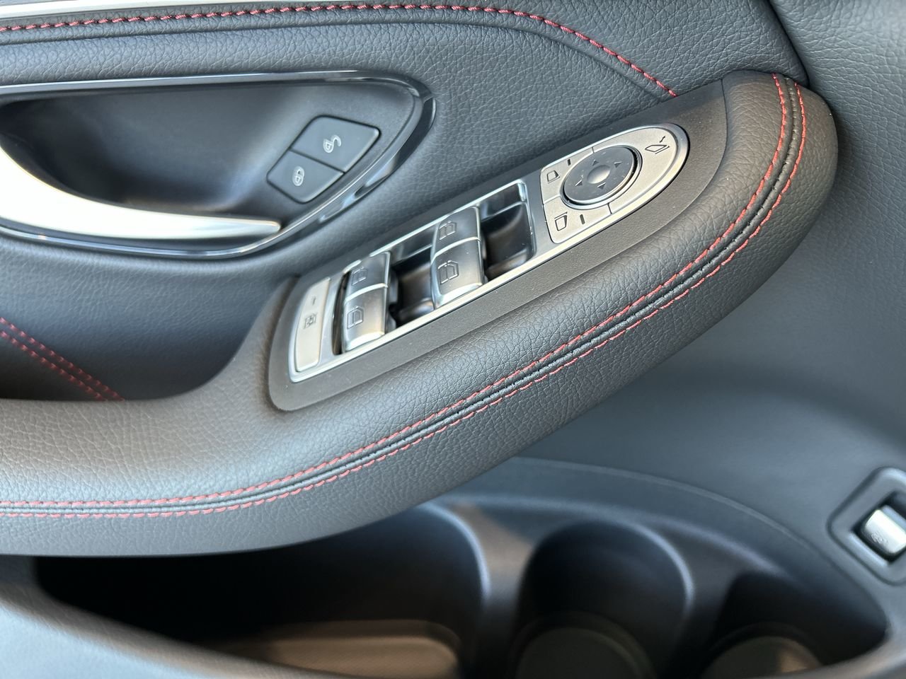 New 2023 Polar White Mercedes-Benz AMG 43 4MATIC image 22