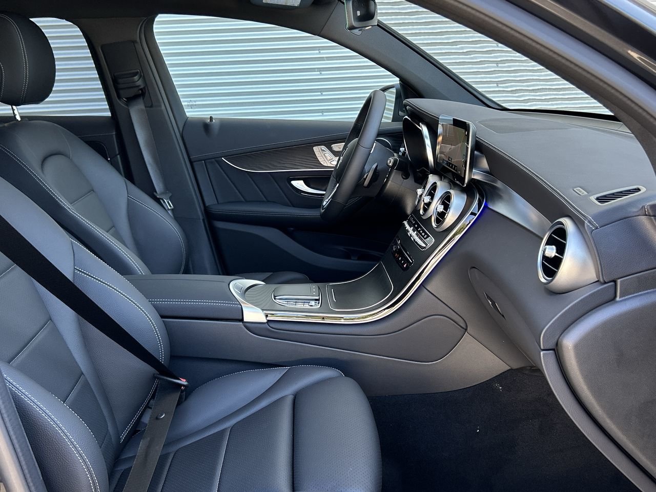 New 2023 Graphite Grey Mercedes-Benz 300 4MATIC image 34