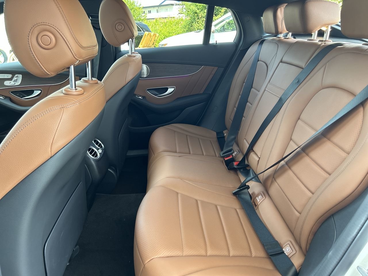 New 2023 Polar White Mercedes-Benz 300 4MATIC image 32