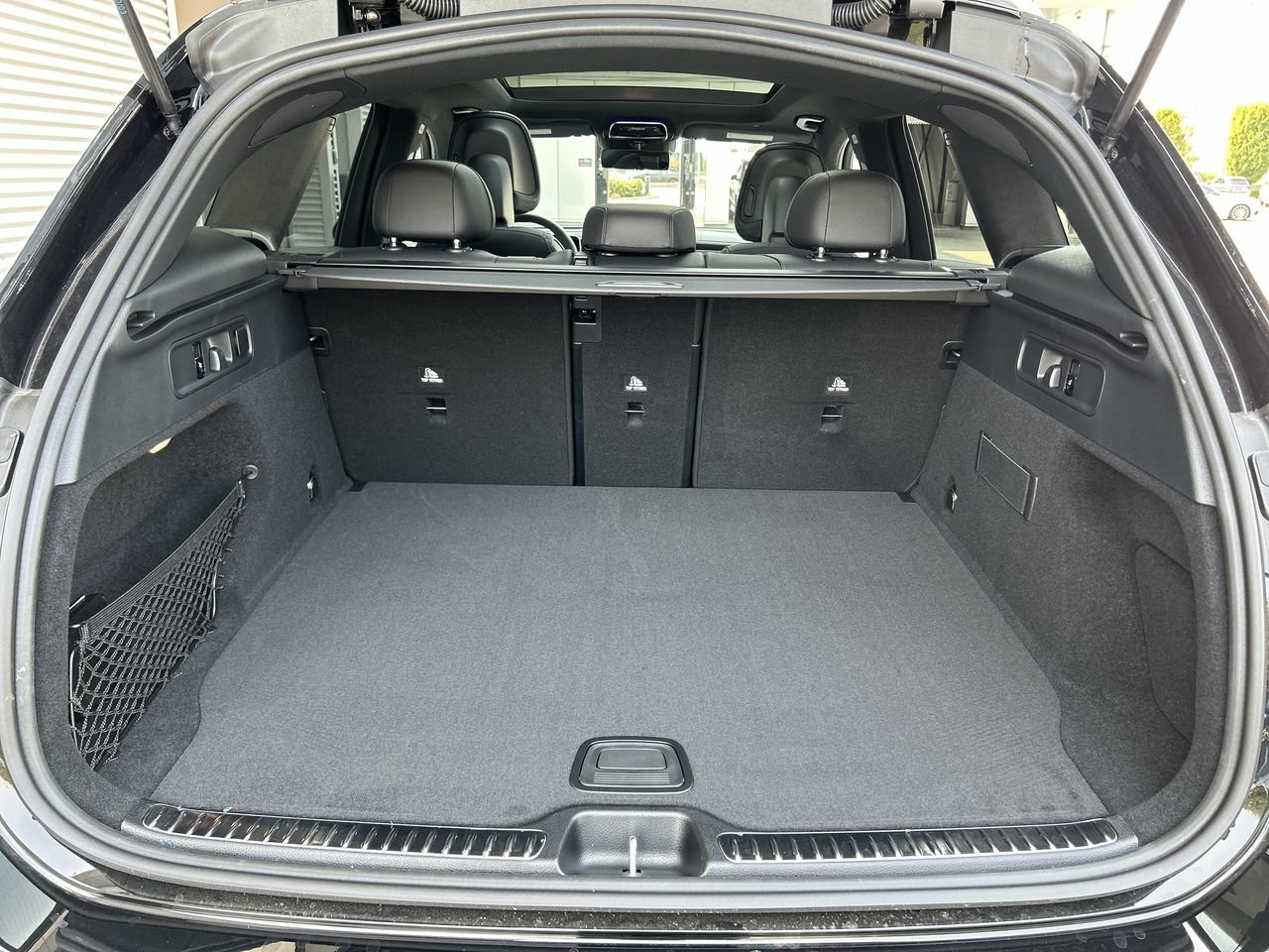 New 2023 Obsidian Black Mercedes-Benz 300 4MATIC image 33