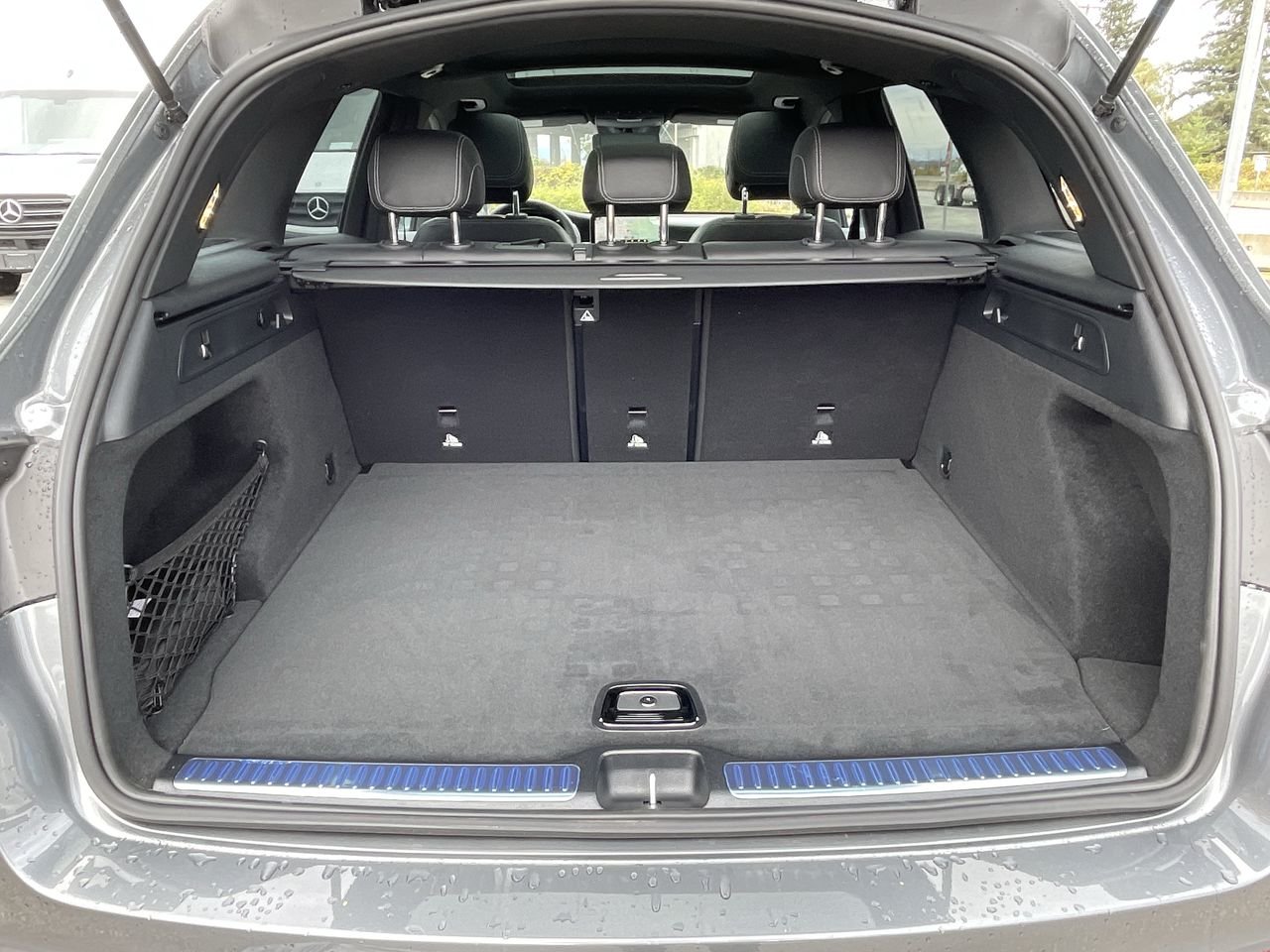 Used 2022 Selenite Grey Met Mercedes-Benz 4MATIC SUV image 32