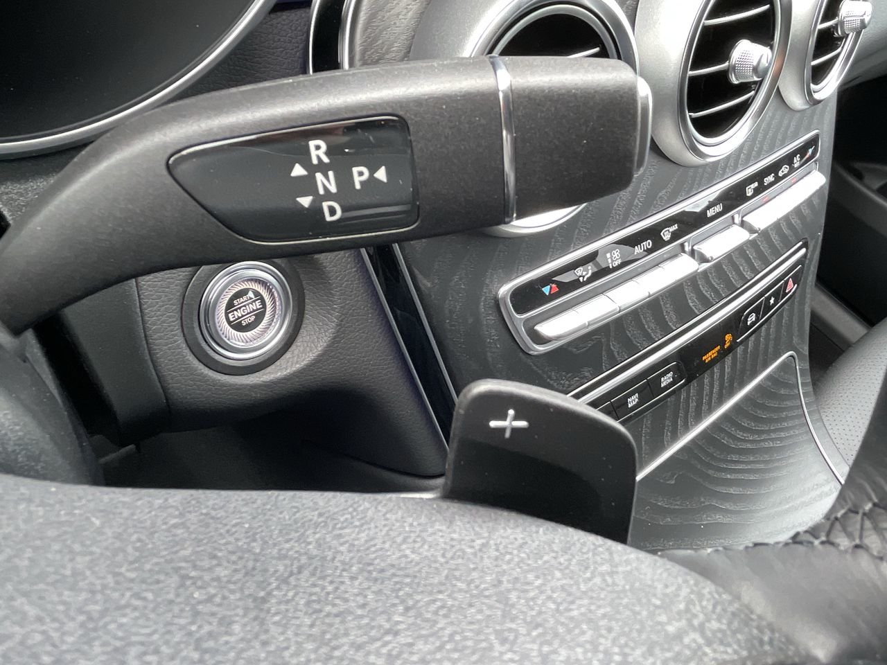 Used 2022 Selenite Grey Met Mercedes-Benz 4MATIC SUV image 28