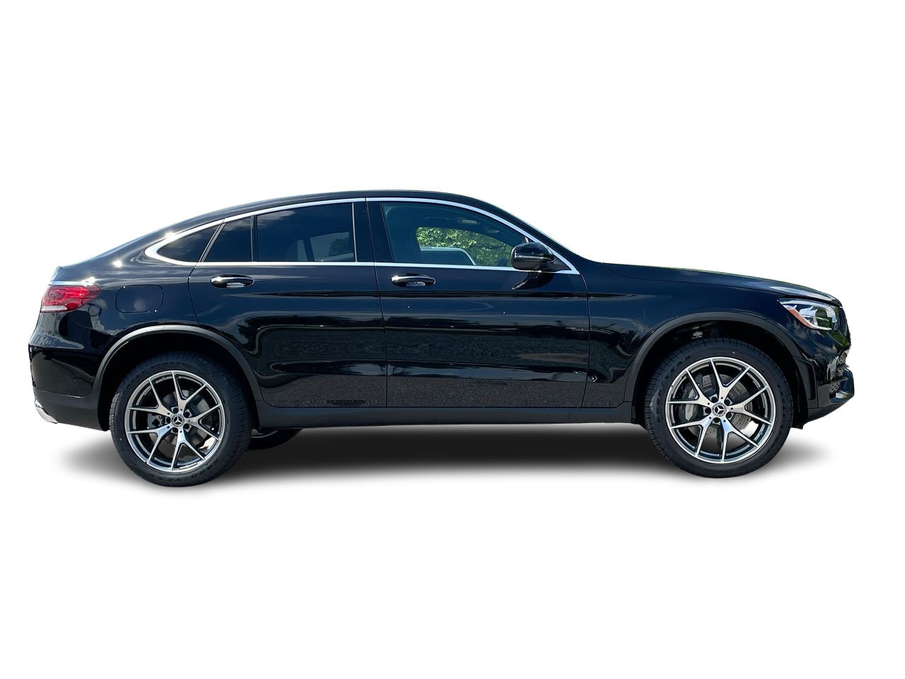 Used 2023 Obsidian Black Metallic Mercedes-Benz 4MATIC Coupe image 13