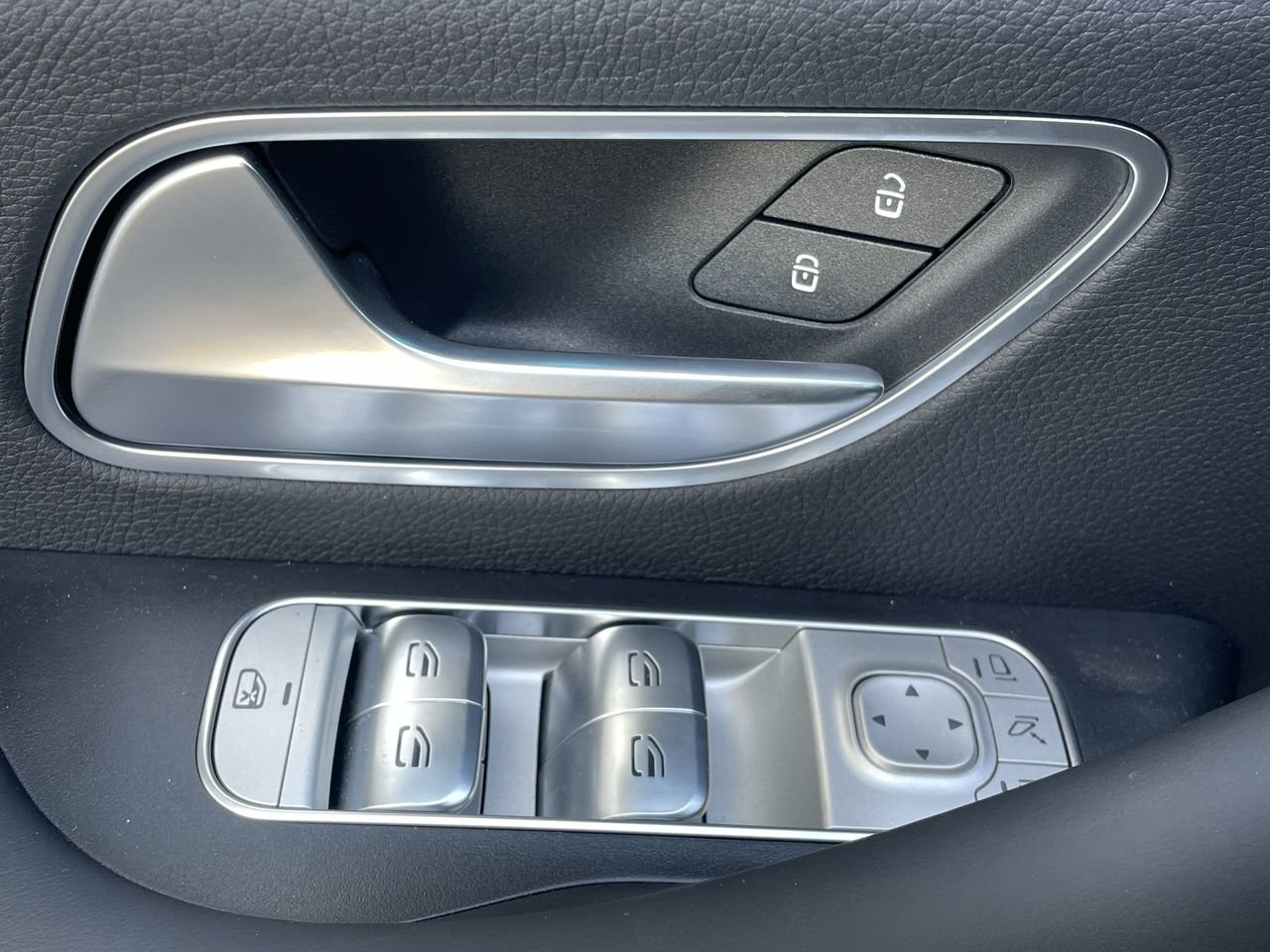 New 2023 Polar White Mercedes-Benz AMG 53 4MATIC image 22