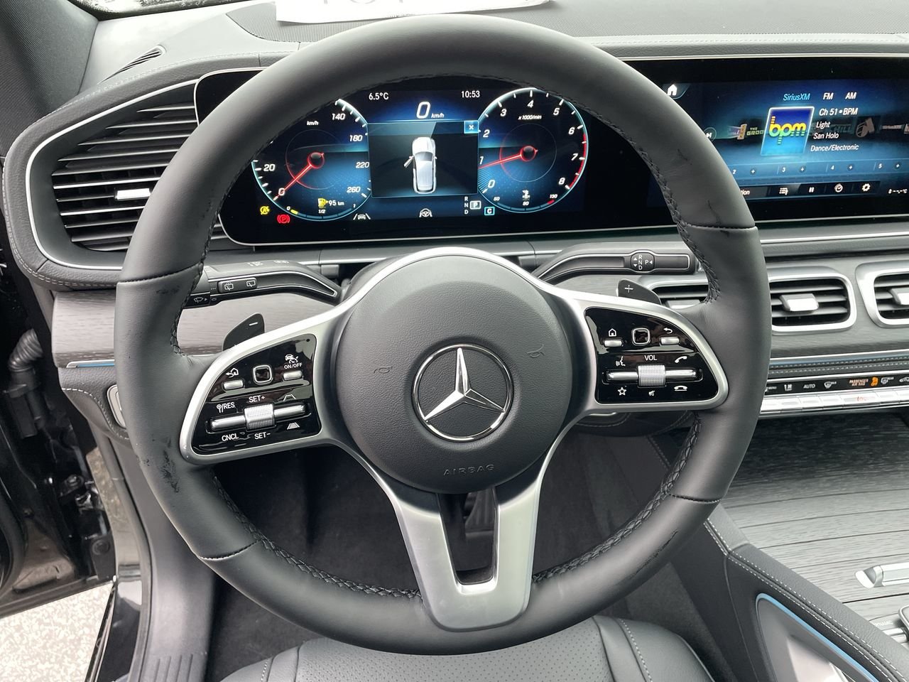 Used 2023 Obsidian Black Metallic Mercedes-Benz 4MATIC SUV image 22