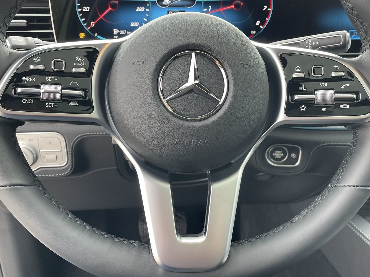 Used 2023 Mojave Silver Metallic Mercedes-Benz 4MATIC SUV image 22