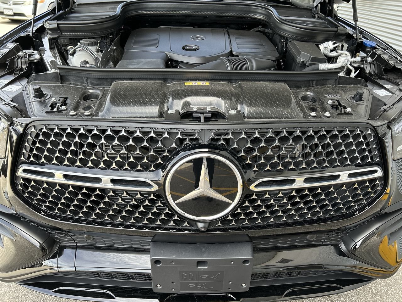 Used 2024 Obsidian Black Metallic Mercedes-Benz 4MATIC SUV image 34