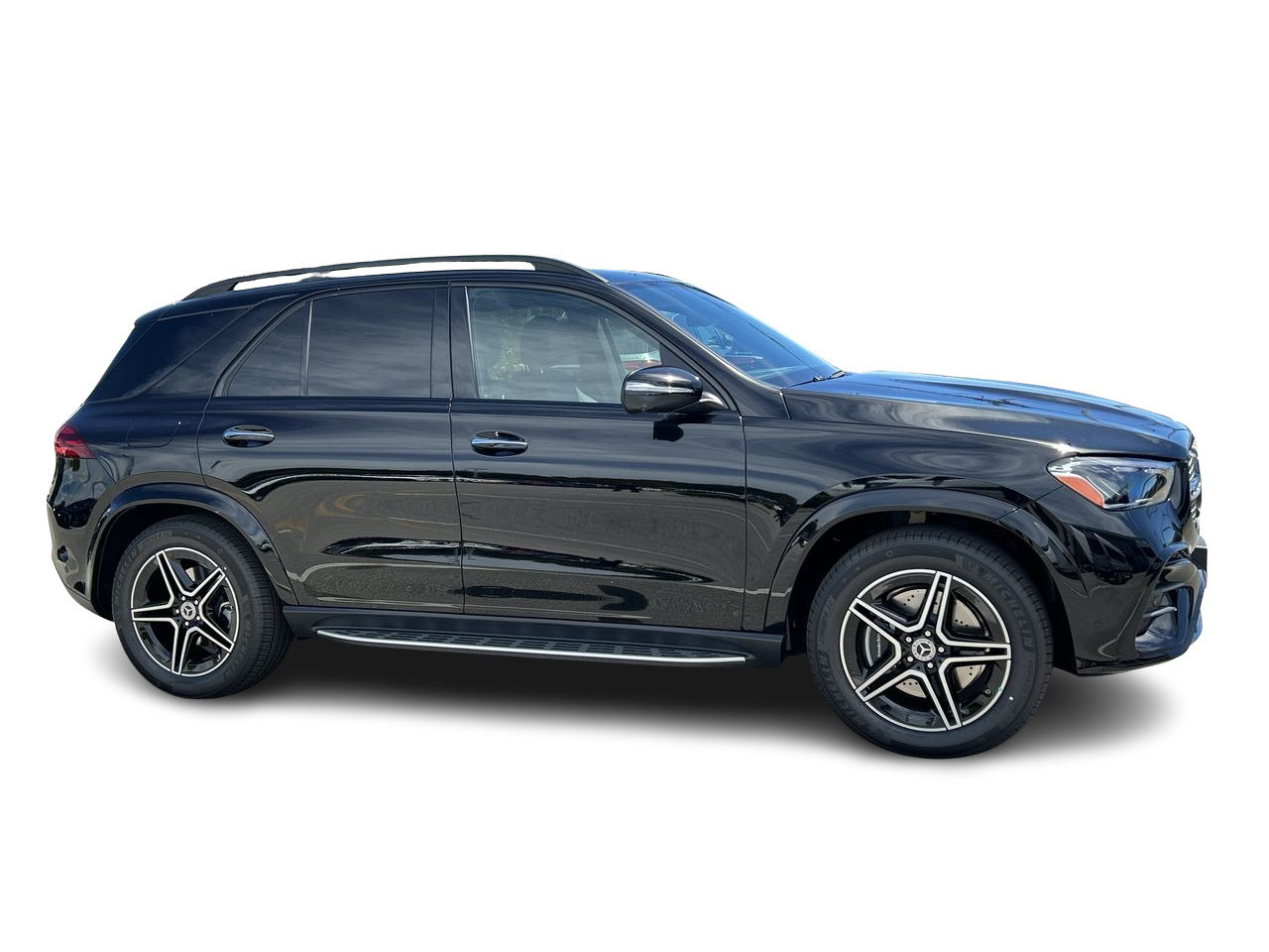 Used 2024 Obsidian Black Metallic Mercedes-Benz 4MATIC SUV image 16